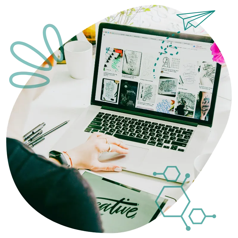 Webdesign am Laptop – Bilder und Gestaltung für deinen digitalen Auftritt